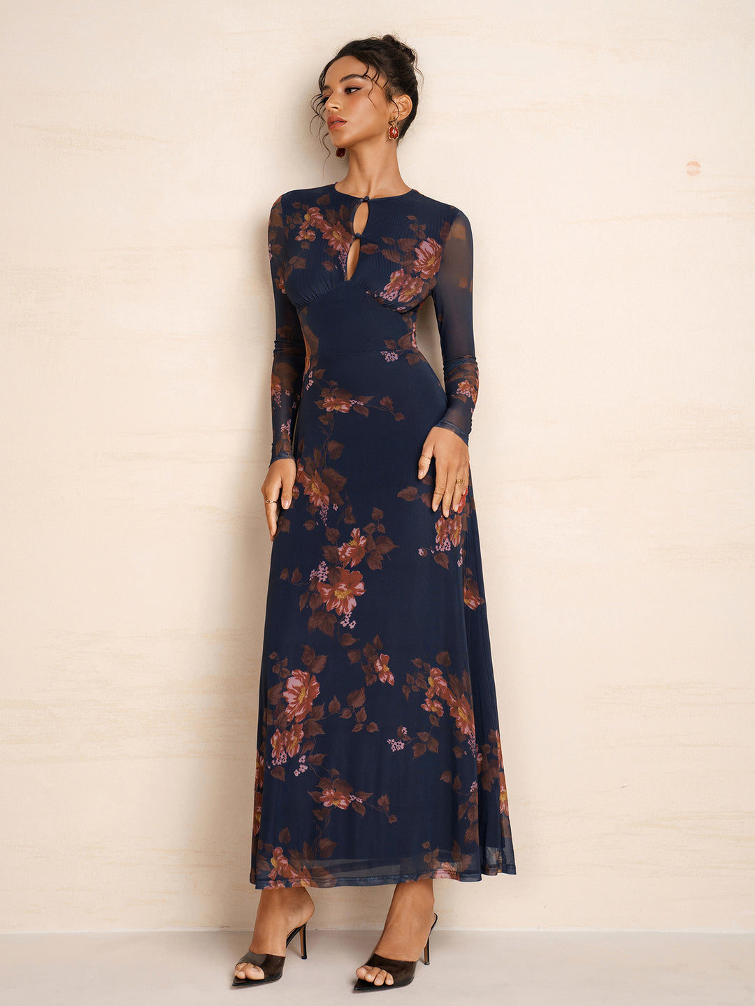 Cut Out Button Floral Print Long Sleeve Dress