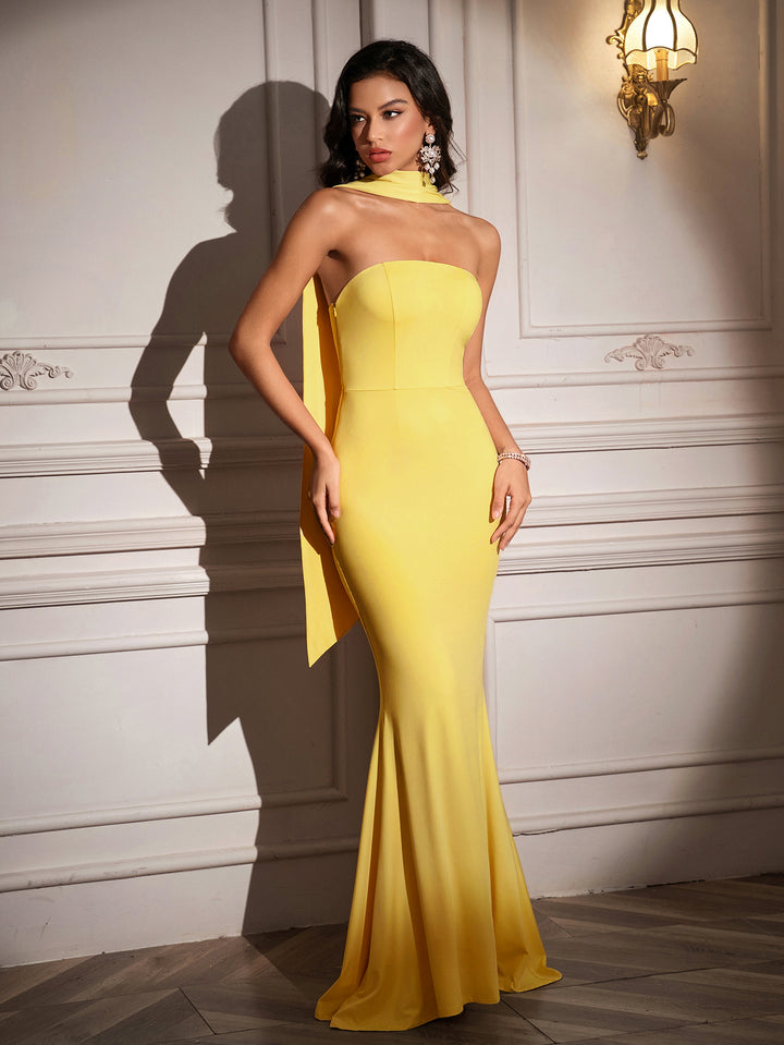 Solid Backless Hanging Neck Ribbon Tube Dress#color_yellow