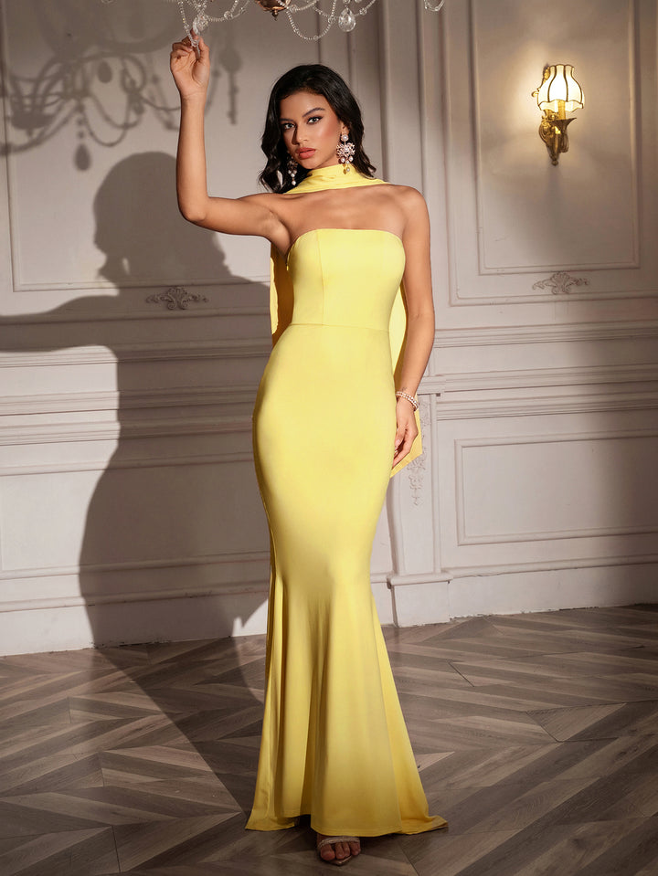 Hanging Neck Ribbon Backless Solid Tube Dress#color_yellow