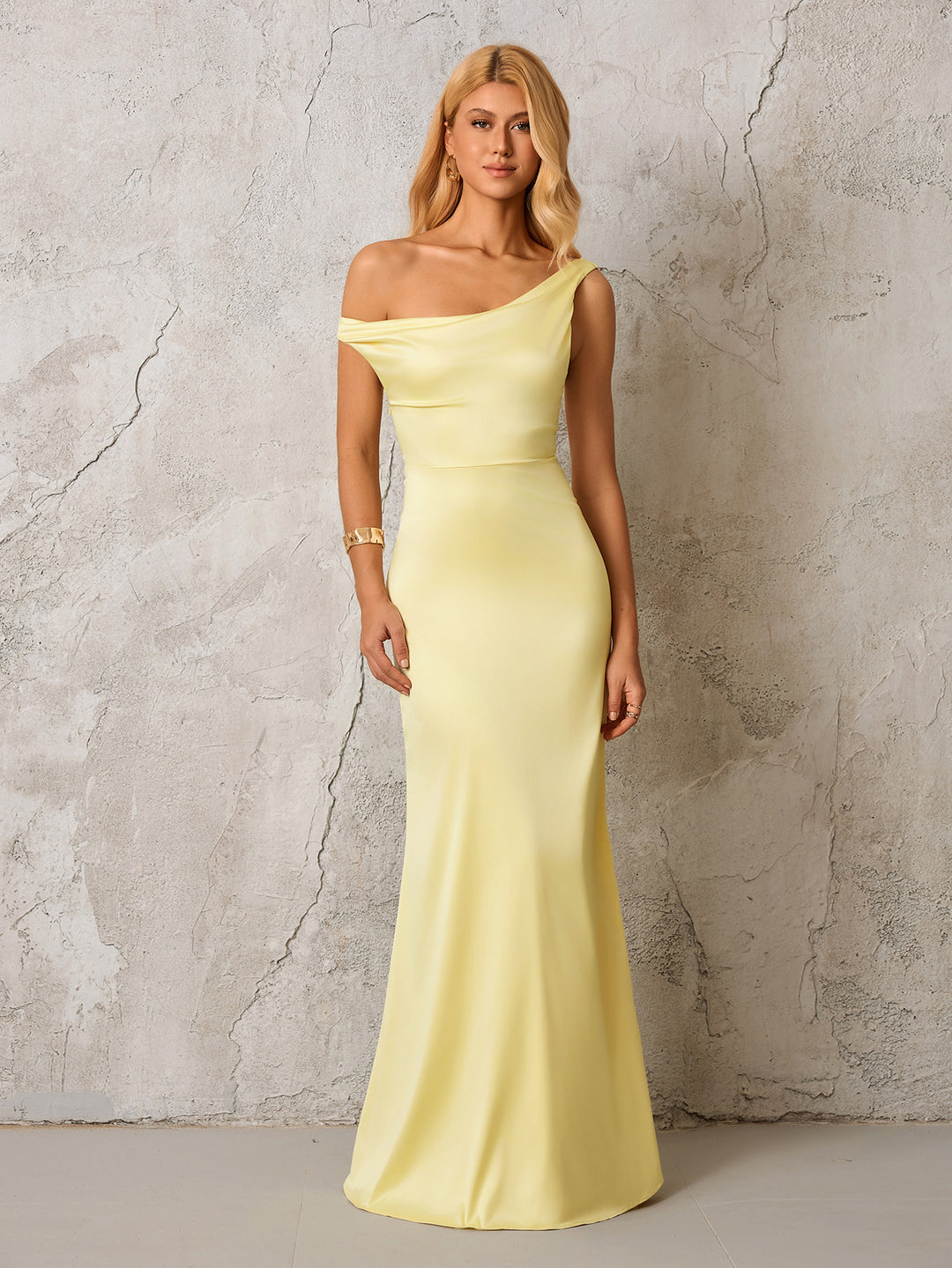 Satin Backless One Shoulder Maxi Dress#color_yellow