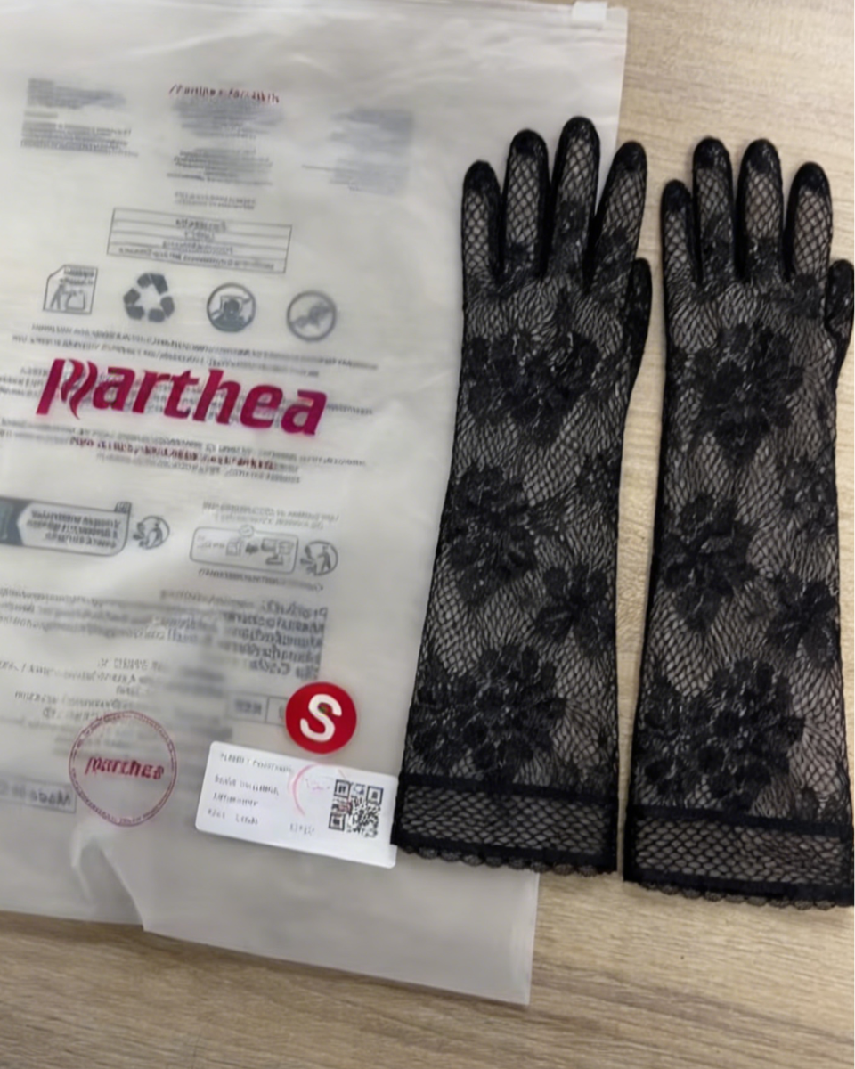 Lace Fishnet As Gloves Clothing#color_black