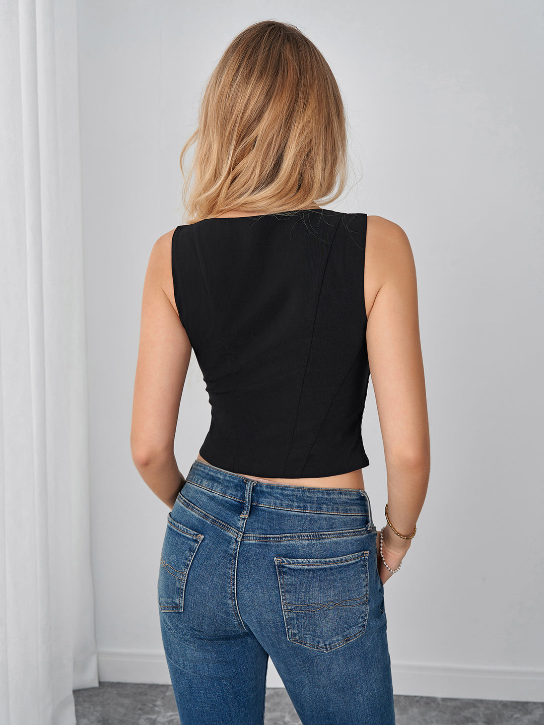 Square Neck Solid Hook And Eye Front Crop Top